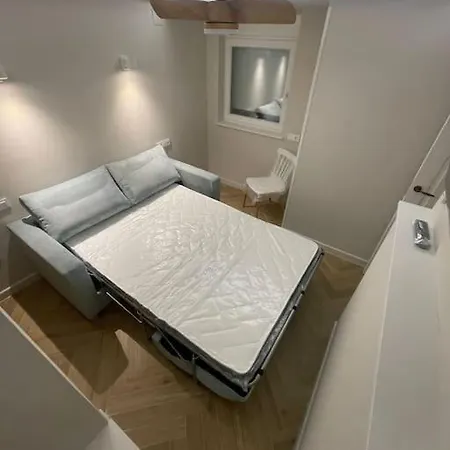 Fabulous Front Sea Penthouse Apartment *