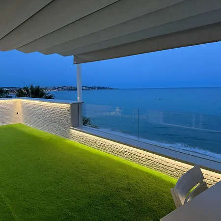 Apartment Fabulous Front Sea Penthouse Salou