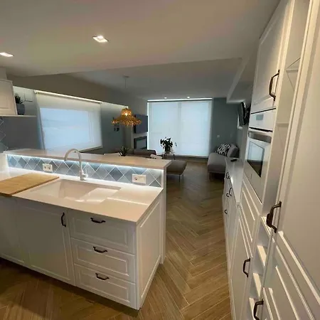 Fabulous Front Sea Penthouse Salou